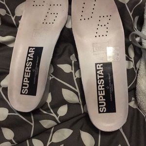 GOLDEN GOOSE WITH BOX AND DUST COVER